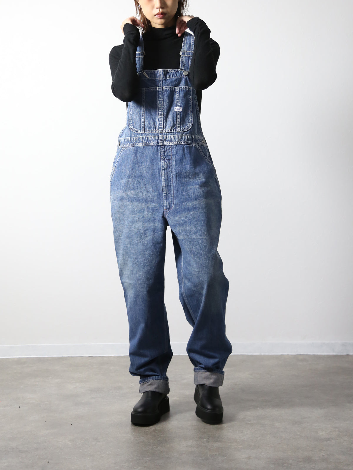 デニムオーバーオール　サロペット　ブリーチカラー　ユニセックス