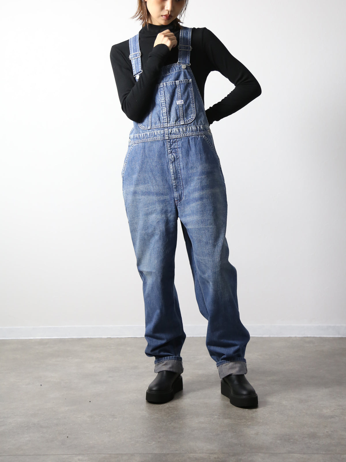 デニムオーバーオール　サロペット　ブリーチカラー　ユニセックス