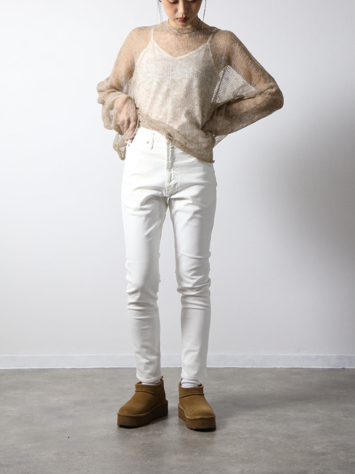 プレミアムジーンズ 　テーパードストレート　抗菌・防汚・撥水加工ホワイトデニム/レディス