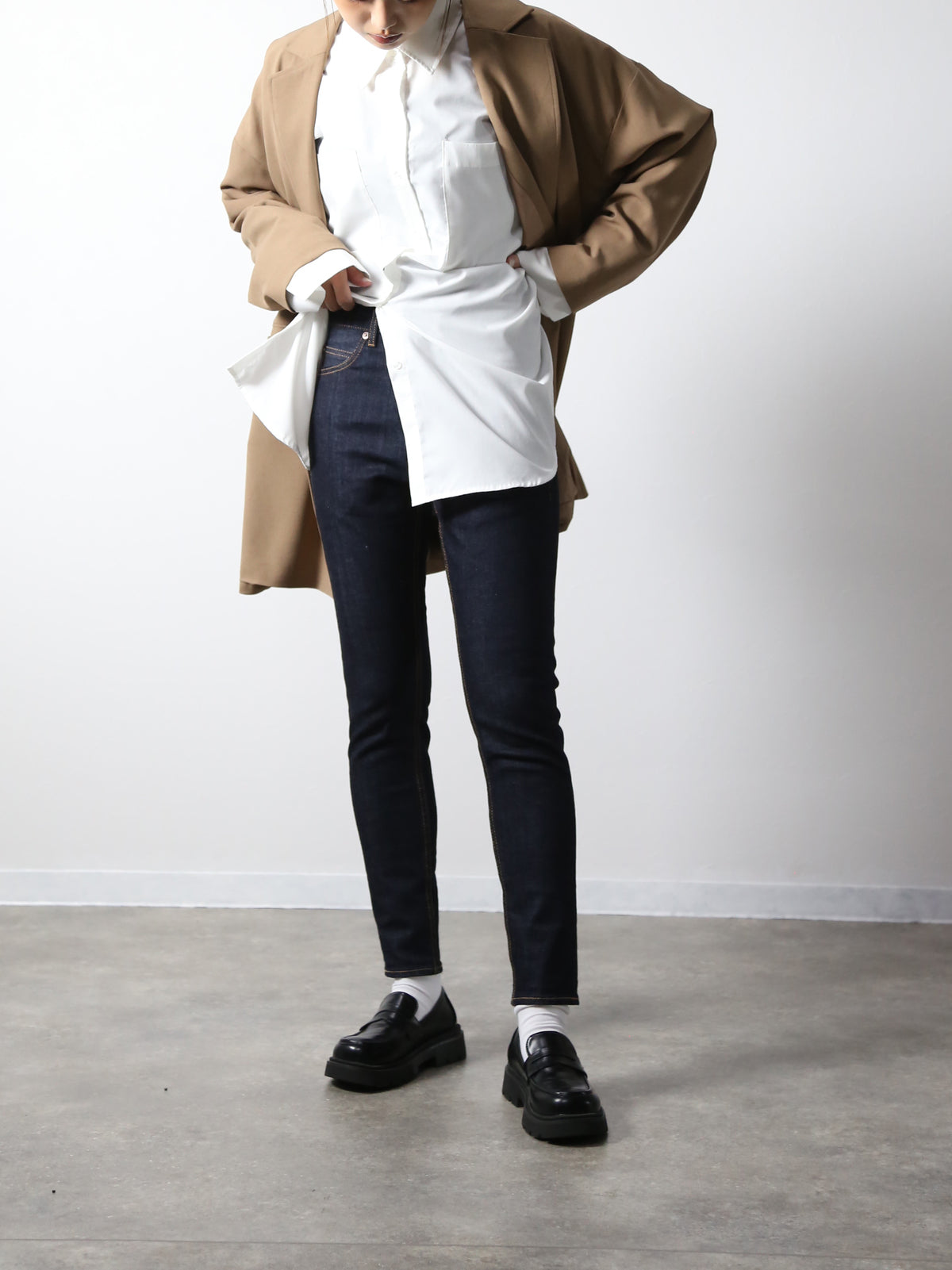 プレミアムジーンズ テーパードストレート　ワンウォッシュ/レディス