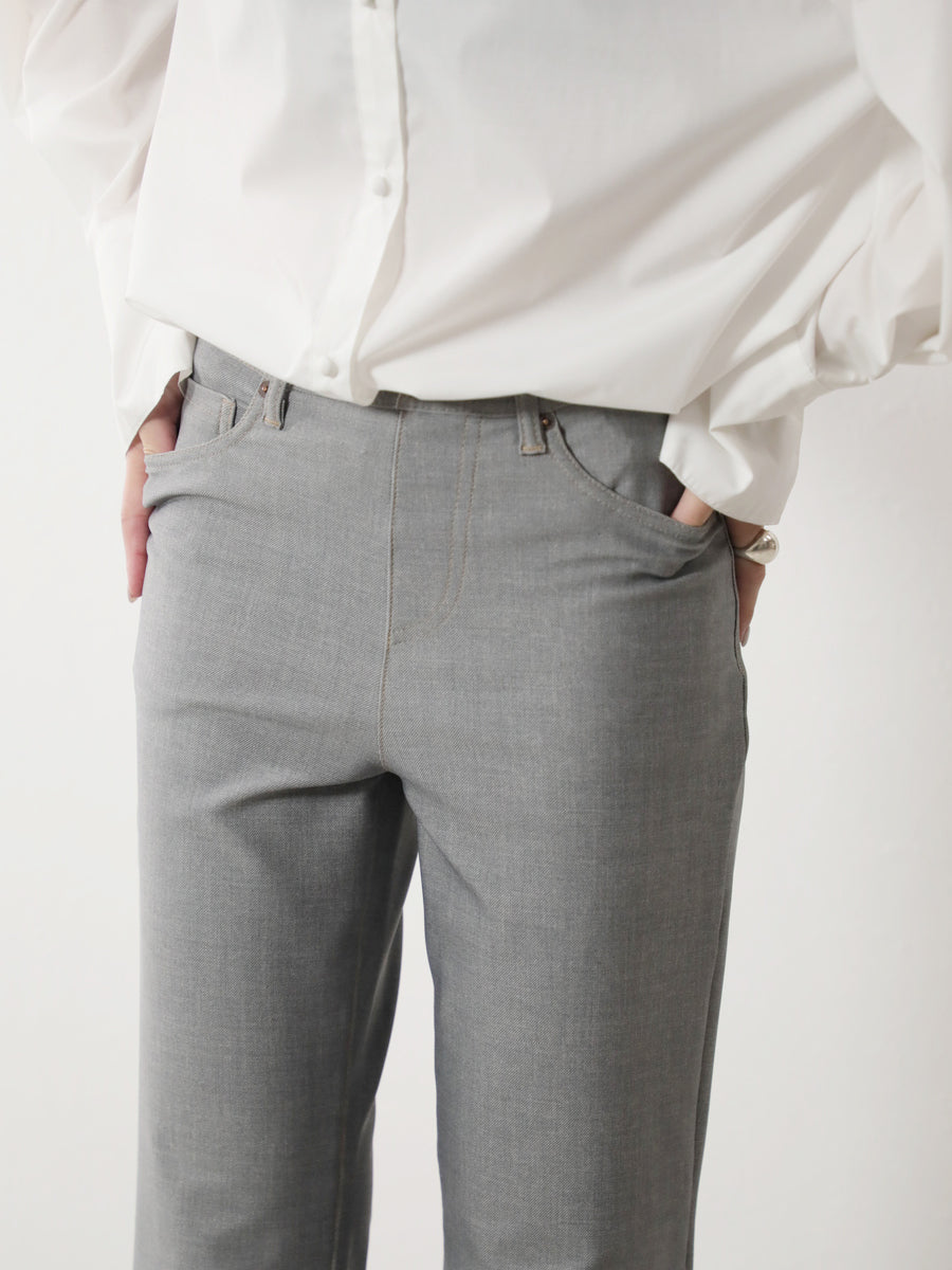 最終価格❣️FOXEY グレー ストレートデニム 38 2025年最新】Foxey レディース デニム・ジーンズの人気アイテム