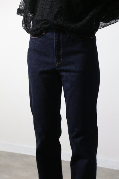 【岡山デニム】ストレートジーンズ