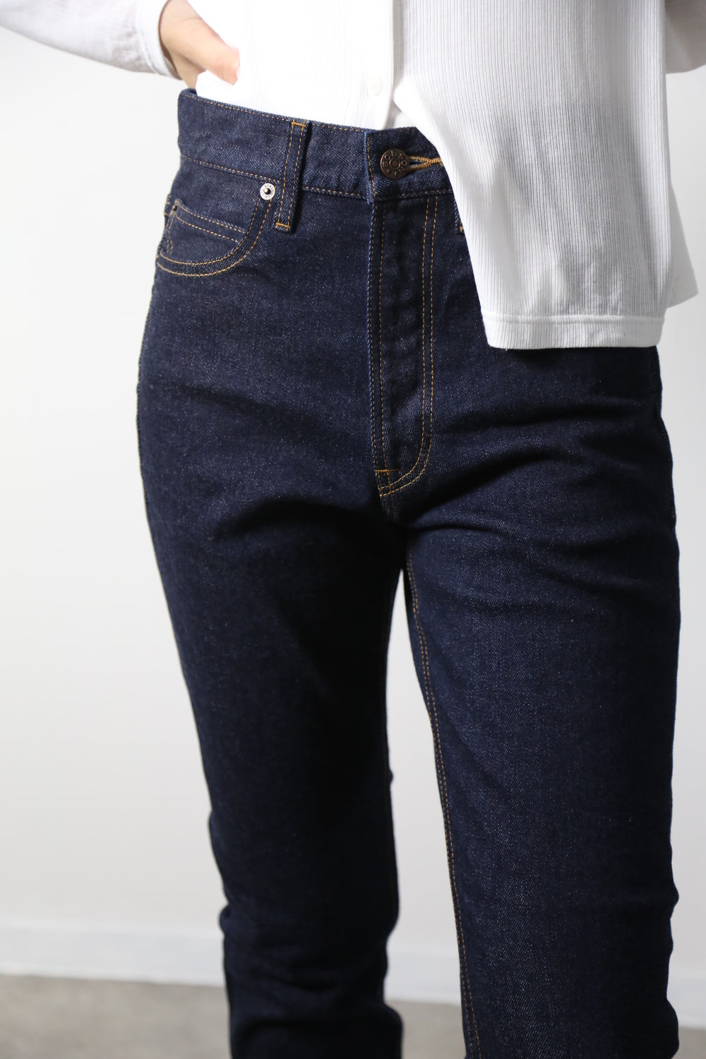 【岡山デニム】テーパードジーンズ