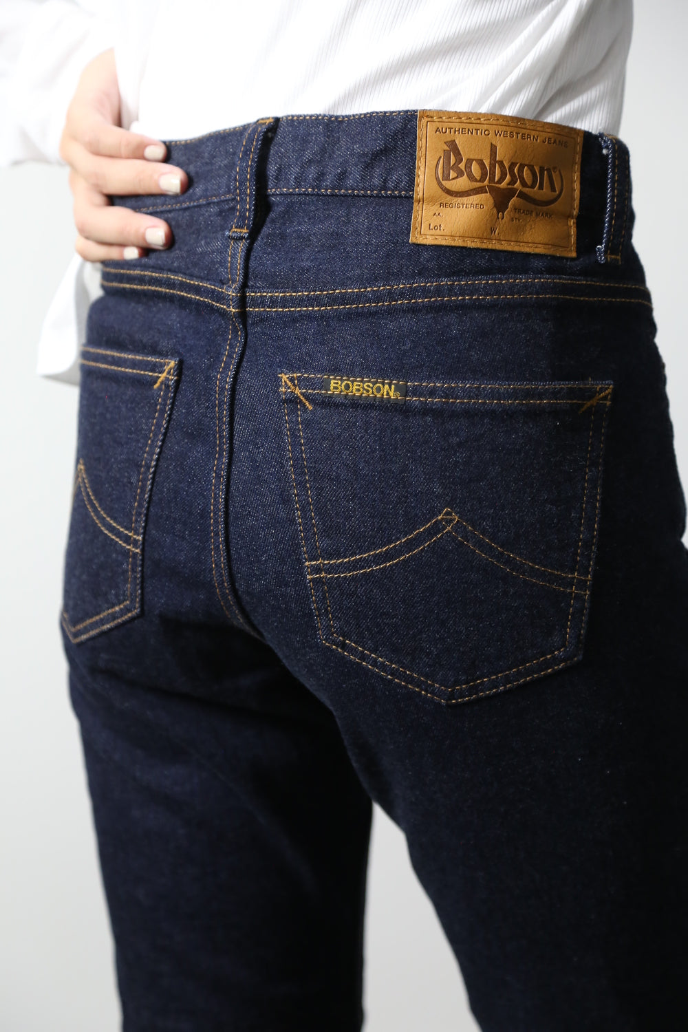 【岡山デニム】テーパードジーンズ